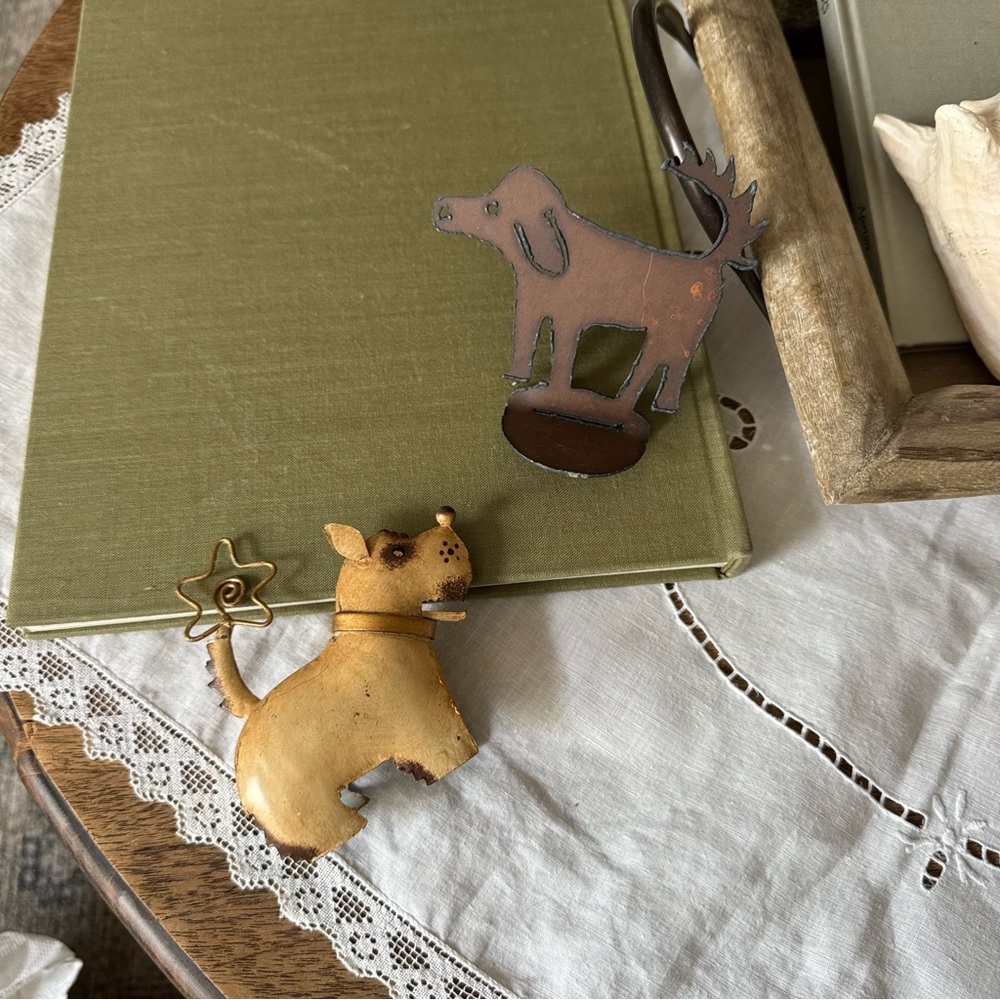 bundle of two vintage metal dog decor